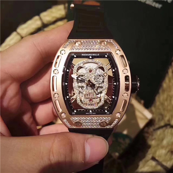RM骷髏頭手錶，高仿 1：1 Richard Mille手錶，理查德米勒RM52鏤空鑲鑽骷髏頭腕錶，精鋼酒桶方形鑲鑽錶殼，膠錶帶，透視機械機心男表-RM理查德·米勒